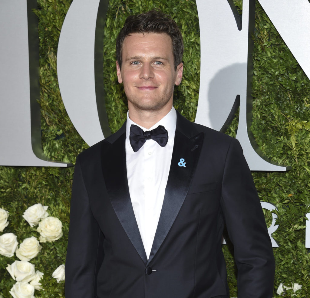 Jonathan Groff arrives at the 71st annual Tony Awards. What a babe!